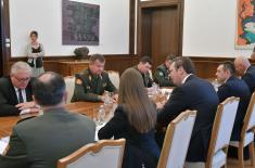 President Vučić meets Minister of Defence of the Republic of Belarus