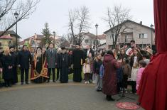 Министар Гашић открио споменик Светом Сави у Крушевцу