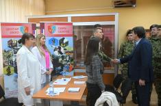 Министар Гашић обишао Центар АБХО у Крушевцу