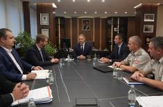 Састанак министра Стефановића са градоначелником Крагујевца