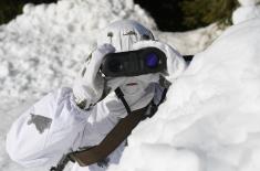 Minister Stefanović visits Military Academy cadets in winter training on Kopaonik Mountain