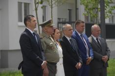 Minister Stefanović attends apartment handover ceremony in Kraljevo: Keep fighting for Serbia the way you always have