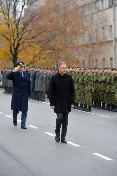 Министар Стефановић на примопредаји дужности начелника Војне академије