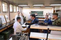 Министар Гашић обишао Центар АБХО у Крушевцу