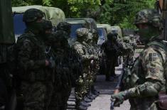 Министар Вучевић обишао део задејствованих снага Војске Србије