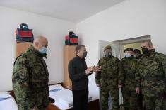Ministar Stefanović obišao kadete Vojne akademije na obuci u zimskim uslovima na Kopaoniku 