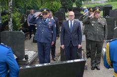 Minister Vučević lays wreath in memory of fallen hero of Paštrik Boško Lemić  