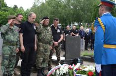 Minister Vučević lays wreath in memory of fallen hero of Paštrik Boško Lemić  