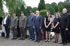 Minister Vučević lays wreath in memory of fallen hero of Paštrik Boško Lemić  