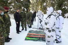 Minister Stefanović visits Military Academy cadets in winter training on Kopaonik Mountain