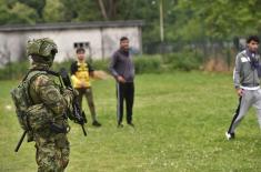 The Serbian Armed Forces started providing security to reception centers in Šid