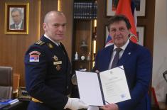 Министар Гашић уручио указе о унапређењима и постављењима на нове дужности у Војсци Србије