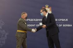 President Vučić presents decorations to members of the Ministry of Defence and the Serbian Armed Forces