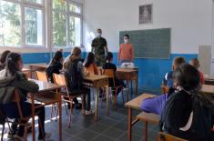 Serbian Armed Forces are helping students in rural schools on Pešter