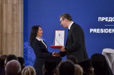 President Vučić Awards Candlemas Decoration in the Gallery of Central Military Club in Belgrade