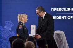 Predsednik Vučić uručio Sretenjski orden Galeriji Doma Vojske Srbije Beograd