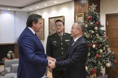 Састанак министра Гашића са амбасадором Кине Ли Мингом