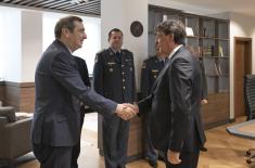 Састанак министра Гашића са амбасадором Азербејџана Хасијевим