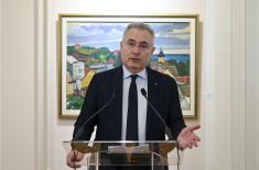 State Secretary Starović opens exhibition of paintings by Branislav Vuleković