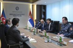 Састанак министра Гашића са амбасадором Азербејџана Хасијевим