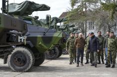 Министар Вучевић у Никинцима: Војска Србије из дана у дан све јача