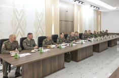 Начелник Генералштаба са командантима јединица