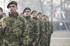 Министар Гашић на полагању заклетве војника и полазника курса за подофицире