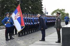 Minister Vučević lays wreath on Mt. Avala on occasion of Armed Forces Day