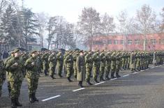 Министар Гашић на полагању заклетве војника и полазника курса за подофицире