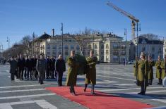 Minister Vučević lays wreath on Tomb of Unknown Soldier in Budapest