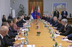 Председник Вучић дочекао председника Словачке Републике Пелегринија