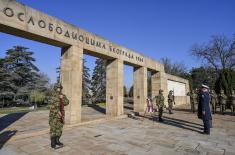 Ministry of Defence and Serbian Armed Forces delegations lay wreaths to mark Veterans Day