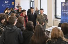 Припадници Министарства одбране и Војске Србије на Сајму професионалне оријентације у Пироту
