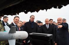 Presidents Vučić and Aliyev attend weapons and capabilities display of some of SAF units in Niš