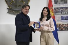 Ministar Gašić uručio poklone pripadnicama Ministarstva odbrane i Vojske Srbije povodom 8. marta