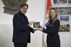 Ministar Gašić uručio poklone pripadnicama Ministarstva odbrane i Vojske Srbije povodom 8. marta