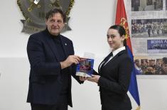 Ministar Gašić uručio poklone pripadnicama Ministarstva odbrane i Vojske Srbije povodom 8. marta