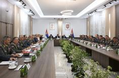Predsednik Vučić prisustvovao sednici proširenog Kolegijuma načelnika Generalštaba