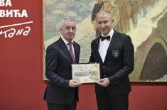 Uručene zahvalnice vojnim veteranima učesnicima vojne parade „Snaga jedinstva“