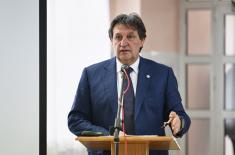 Ministar Gašić obišao pripadnike 98. vazduhoplovne brigade
