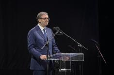 Predsednik Vučić: Beskrajno hvala onima koji su pokazali da čojstvo i junaštvo nemaju granicu