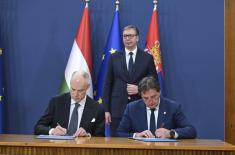 Председник Вучић: Данас градимо најближе стратешке односе у области одбране са Мађарском 