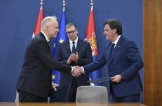 Председник Вучић: Данас градимо најближе стратешке односе у области одбране са Мађарском 
