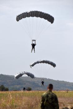 SAF and U.S. parachute units conduct exercise