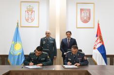 Serbian Defence Minister meets with Kazakh counterpart  