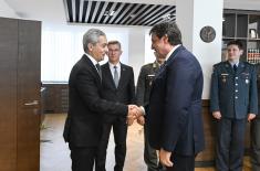 Sastanci ministra odbrane sa akreditovanim ambasadorima u Srbiji 