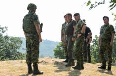 Обилазак припадника Војске Србије у Копненој зони безбедности