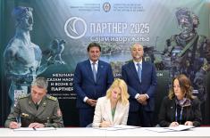 Потписани уговори између Министарства одбране и предузећа домаће одбрамбене индустрије