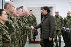 Ministar Gašić i general Mojsilović obišli Operativni centar sistema odbrane