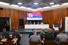 Ministar Gašić u „Krušiku“ 